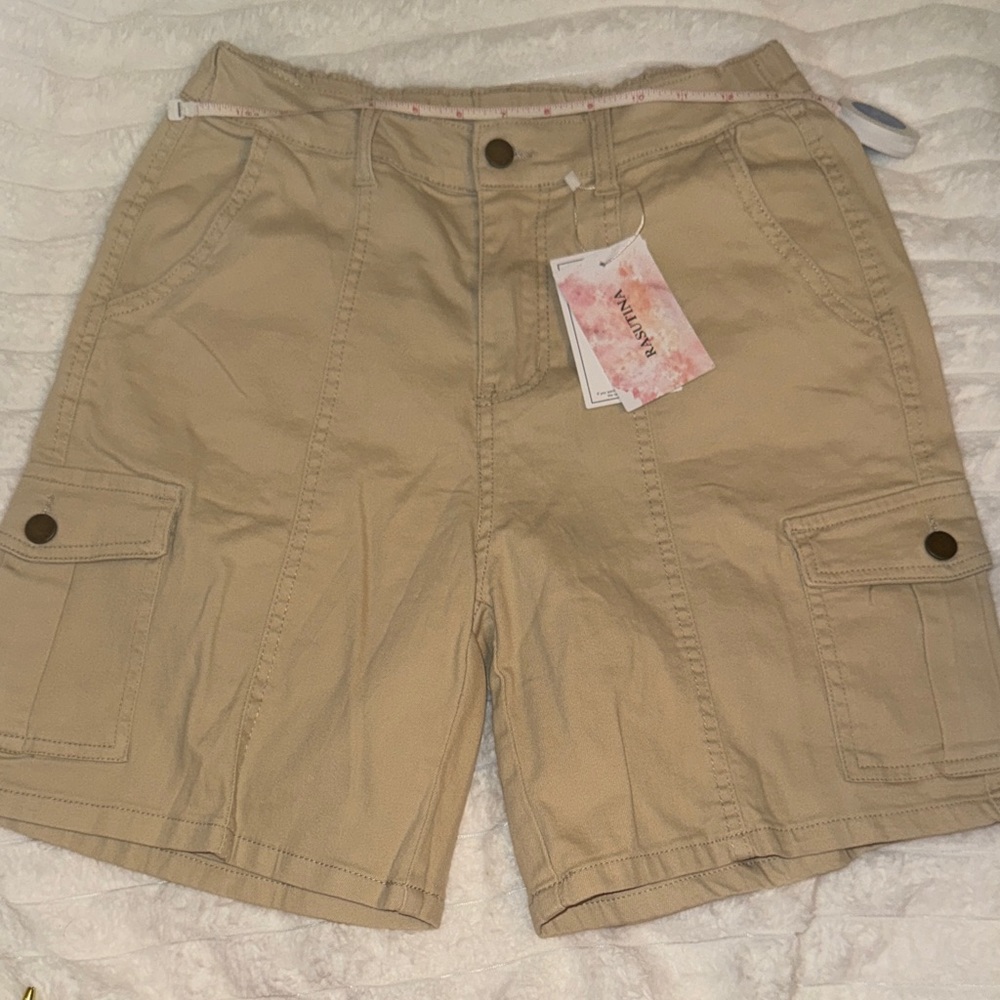 Rasutina Tan Cargo Shorts